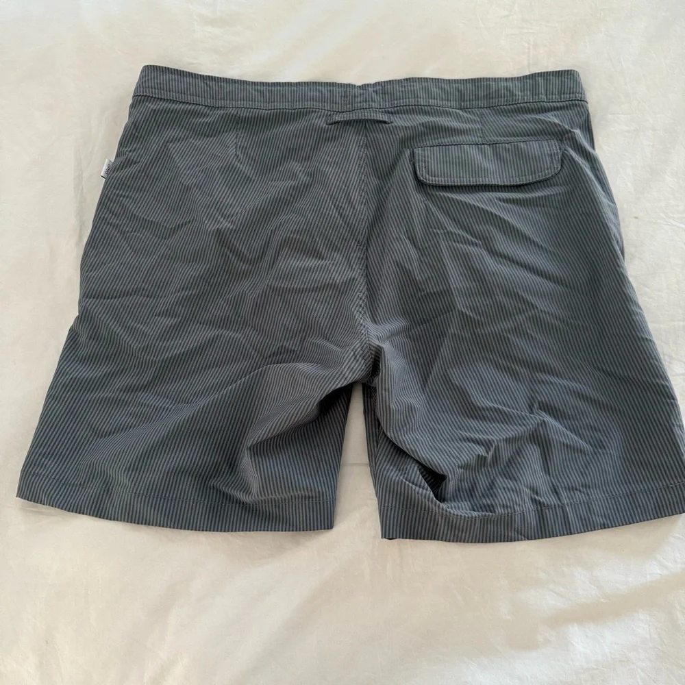 Onia size 33
